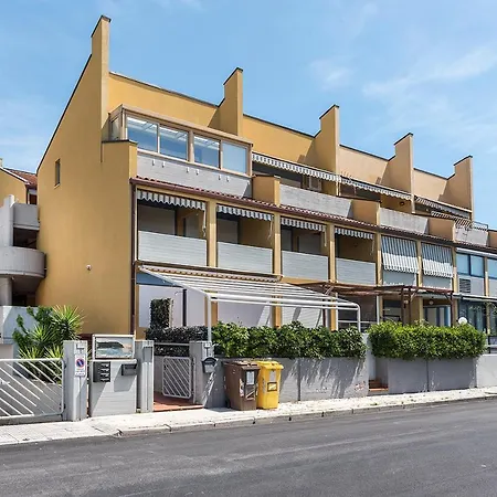M53 - Marcelli, Bilocale Con Giardino A 100 Mt Dal Mare * Marcelli