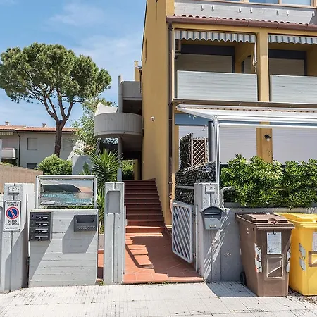 M53 - Marcelli, Bilocale Con Giardino A 100 Mt Dal Mare Apartment *